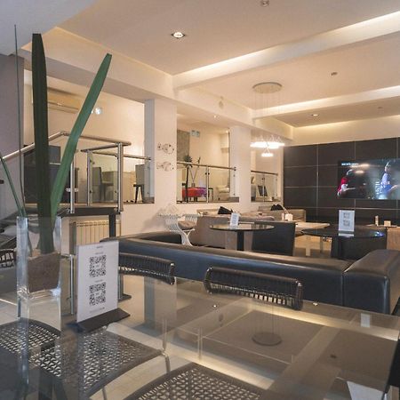 Hotel Tolosa Puerto Madryn Buitenkant foto