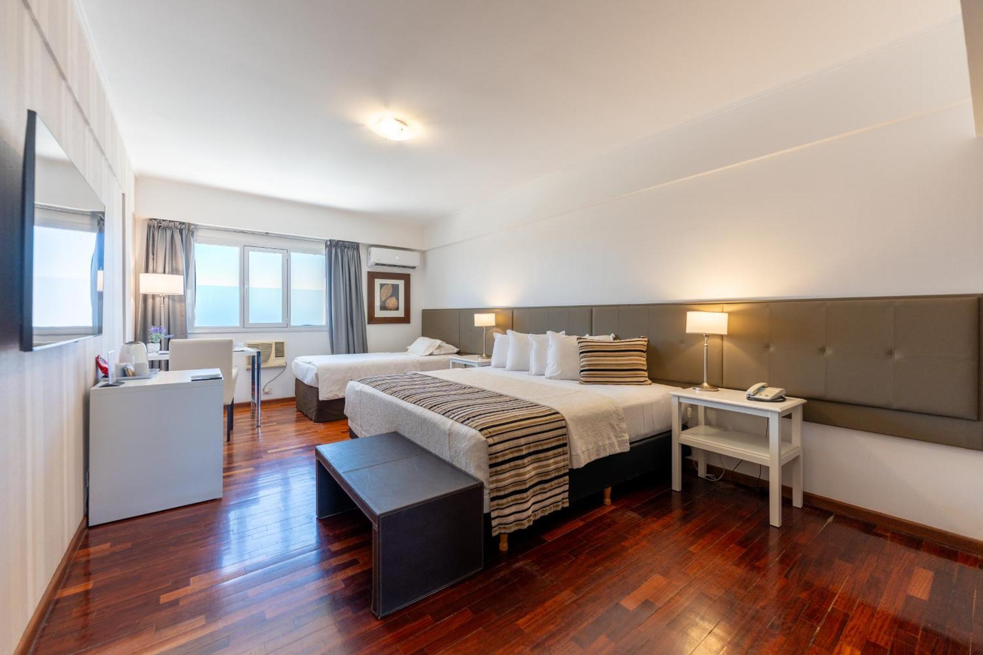 Hotel Tolosa Puerto Madryn Buitenkant foto